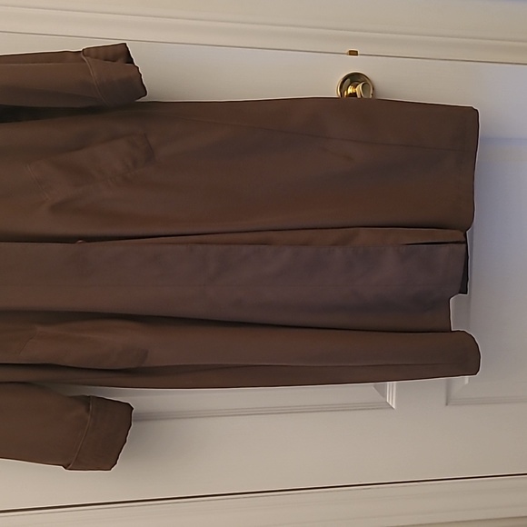 Coat - Picture 3 of 4